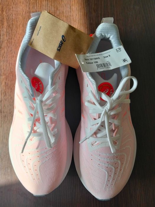 ASICS NOVOBLAST 4,Made in JAPAN ,Nr 9.42,5, 27 cm talpa picior.800 lei