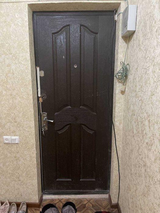 Срочно продается железная дверь от квартиры