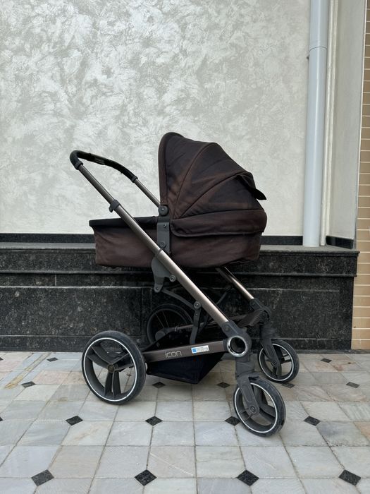 детская коляска с 3 разными сиденьями