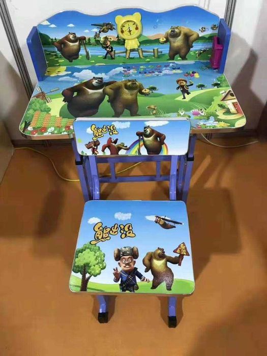 Детский парта Soffi со стулом и часами