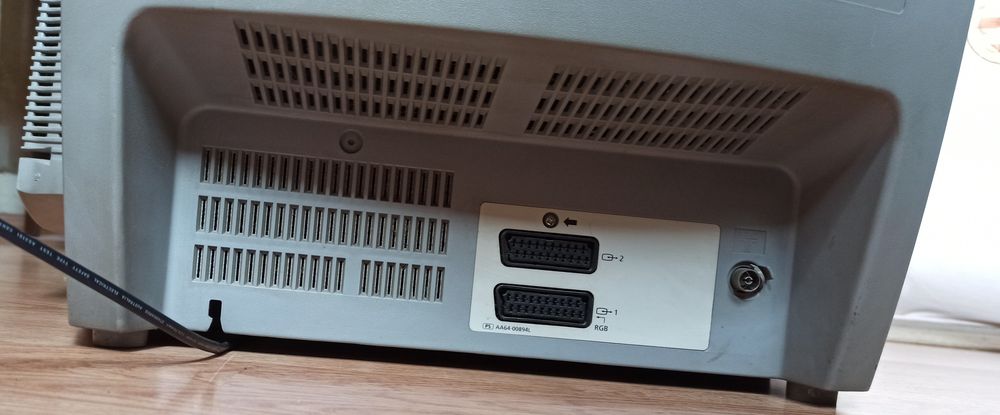 Телевизор Samsung Plano CZ-21M63N