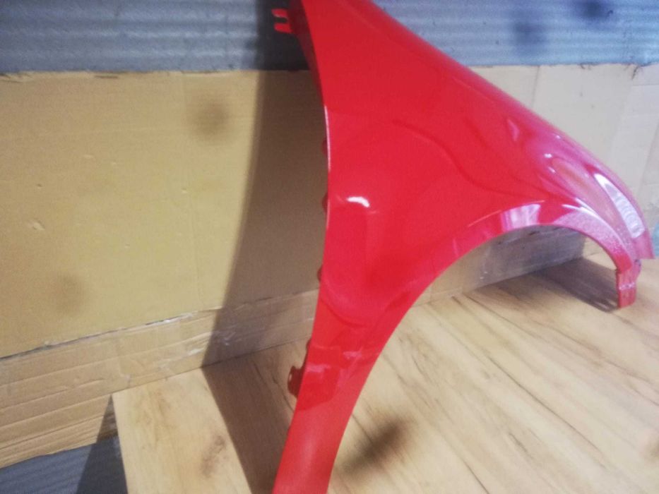 Aripa Fata Dreapta VW Golf 5/V 2004-2008 (LY3D (Rosu))