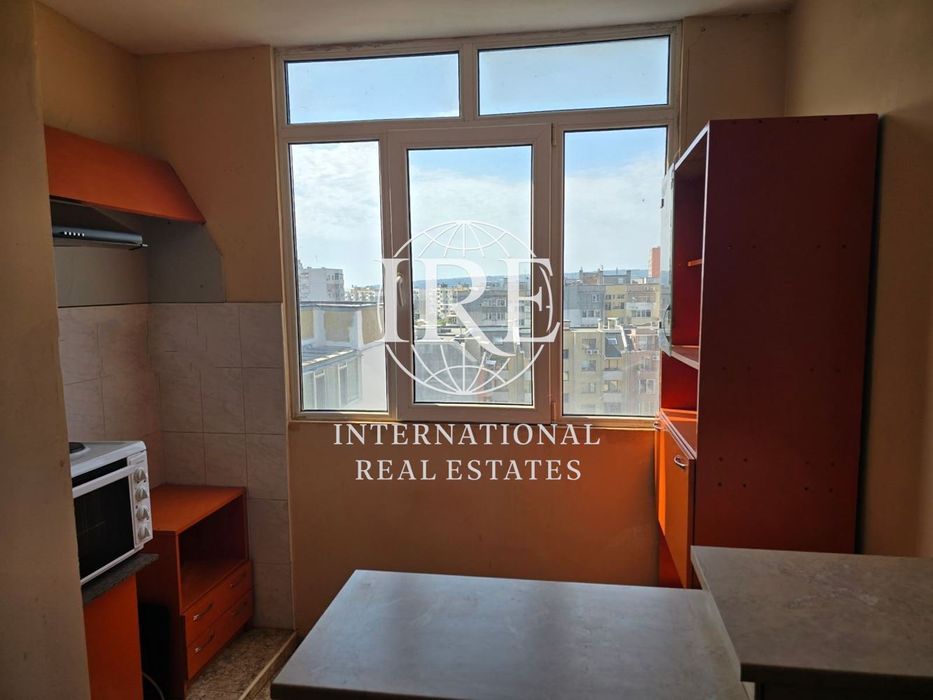 Продава се Тристаен апартамент в Варна, Левски - 60 кв.м за 1105 €/кв.м - Снимка #1