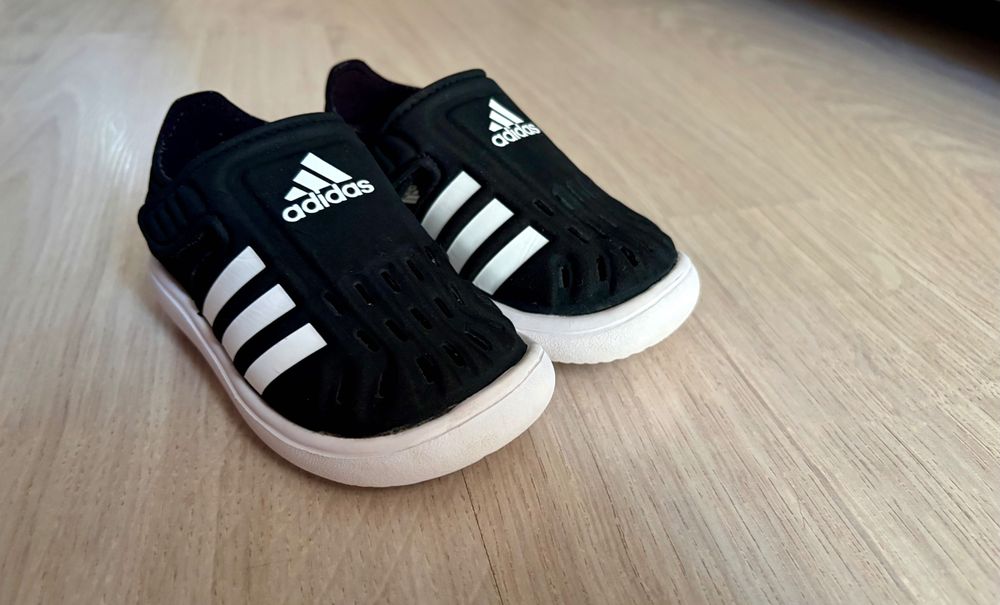 Детски сандали Adidas