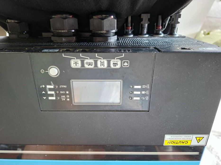 Соларен инвертор с батерии TommaTech Plus 11K 48V MPPT 1Phase Smart Inverter