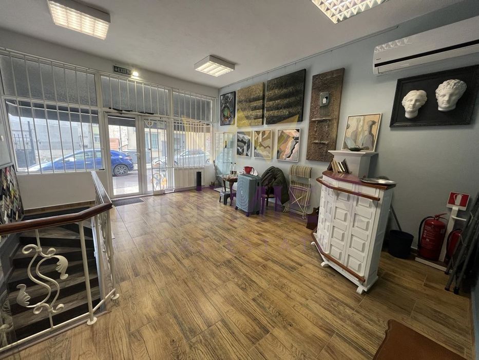 Дава се под наем Офис в Варна, Център - 90 кв.м за 650 € - Снимка #3