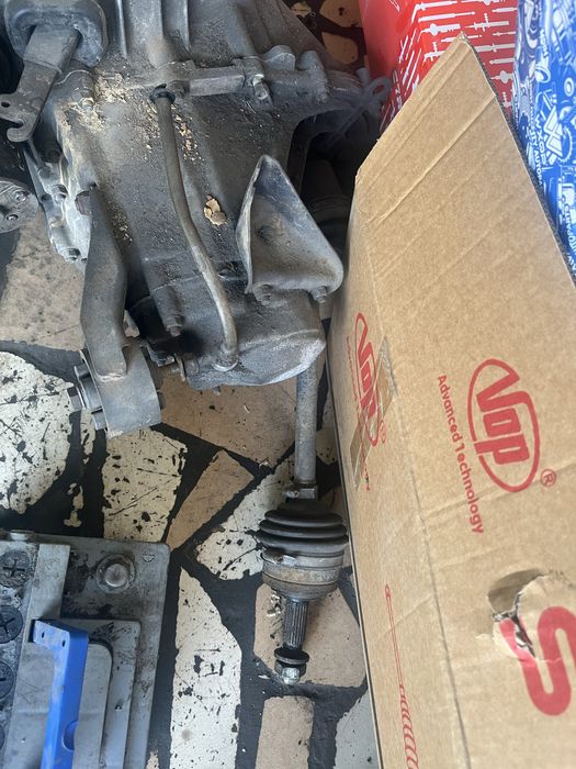 Продам коропку на ваз