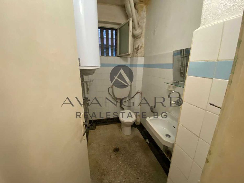 Продава се Двустаен апартамент в Пловдив, Център - 57 кв.м за 2488 €/кв.м - Снимка #7