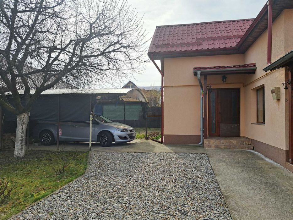 Casă de vânzare !!!