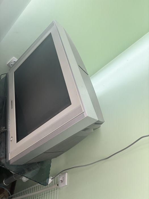 Продам телевизор Самсунг