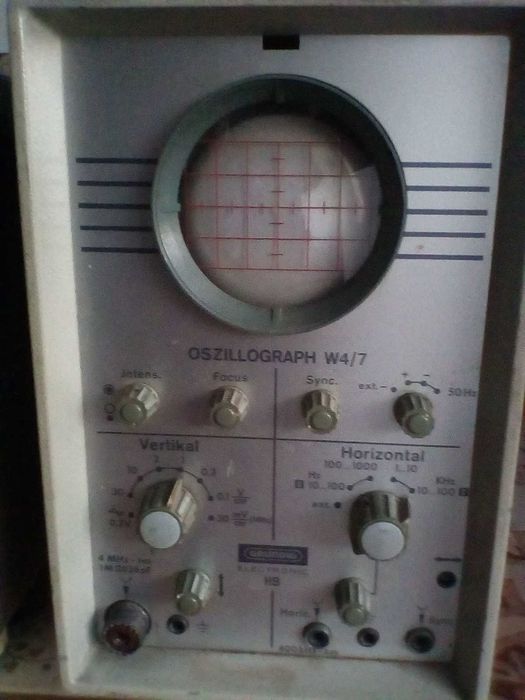Продава два осцилографа