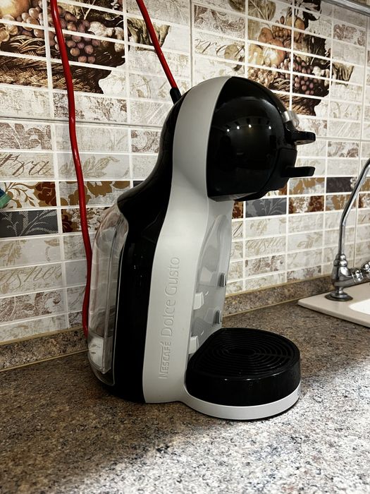 Кофемашина DeLonghi Mini me
