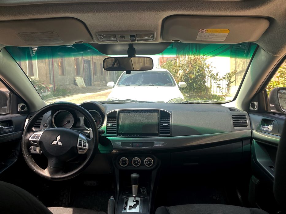 Mitsubishi Lancer X 2.0 CVT 2008