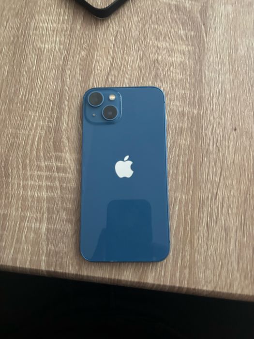Vand iphone 13 nou
