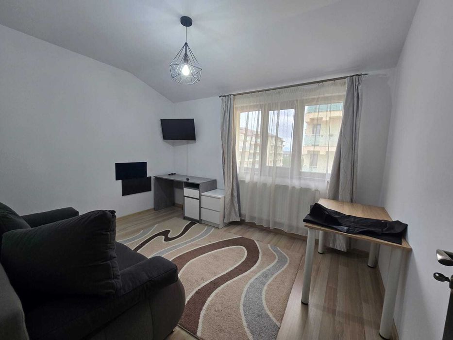 Apartament 3 camere capat Pacurari-300m de Rond Mall Moldova,mobilat ...