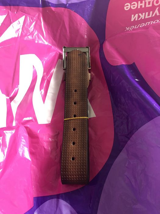 Продам ремни коричневого цвета мужские цена 1000