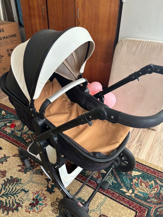 Люлка и прогулочная коляска сатылады