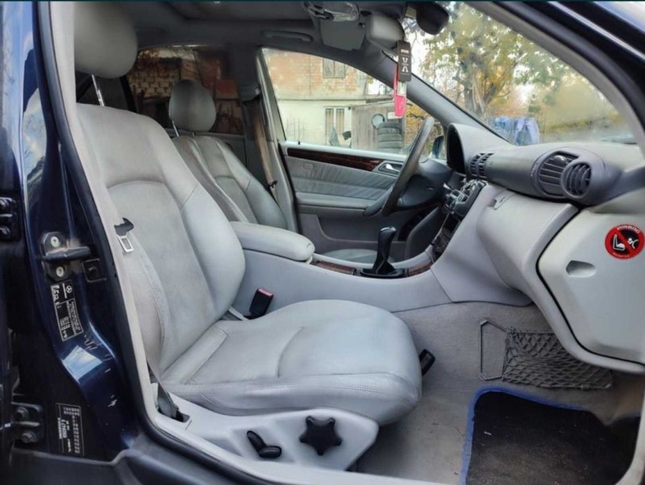 На части: MERCEDES C240 W203