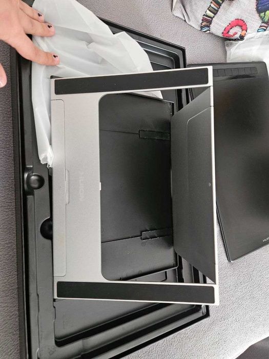 Tableta/Display Grafic Huion Kamvas Pro 16 2.5K stare impecabilă