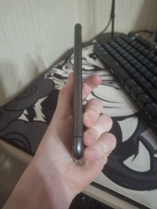 Iphone 11 продам срочно