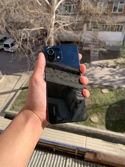 Xiaomi Mi 11 Lite flagman