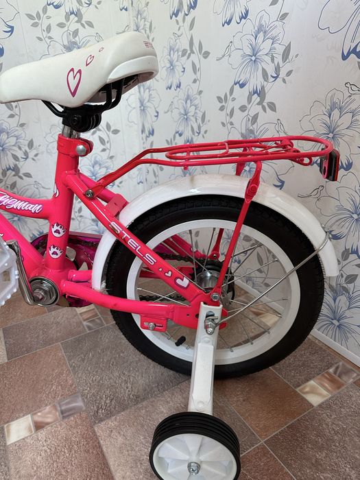 Велосипед розовый