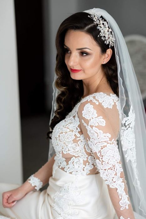 Vând rochie de mireasa + voal de 3M CADOU