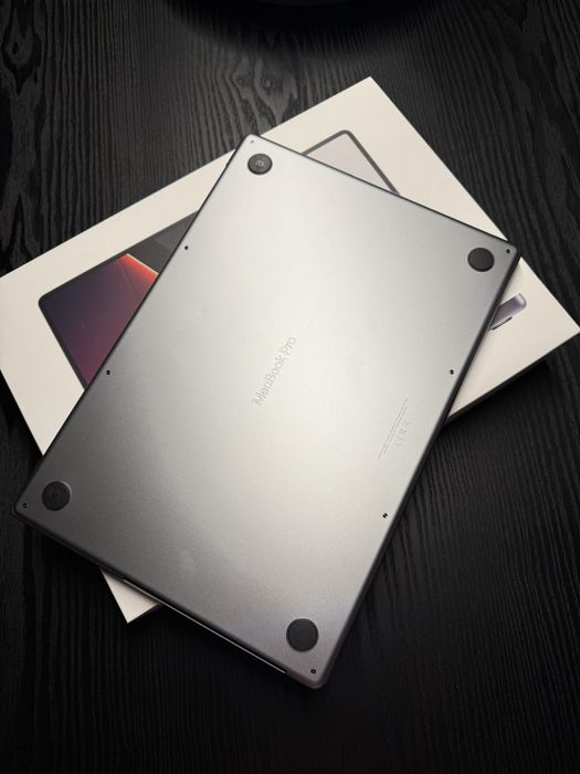 Macbook pro 2021 M1 16 inch