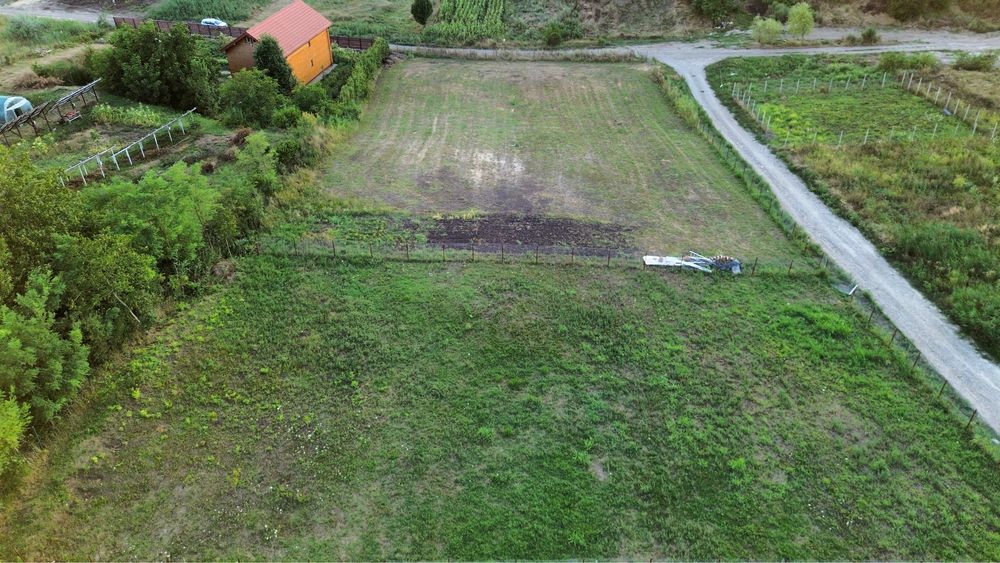 Teren casa cu PUZ si CU in Valea Lupului str Valea Prisacii