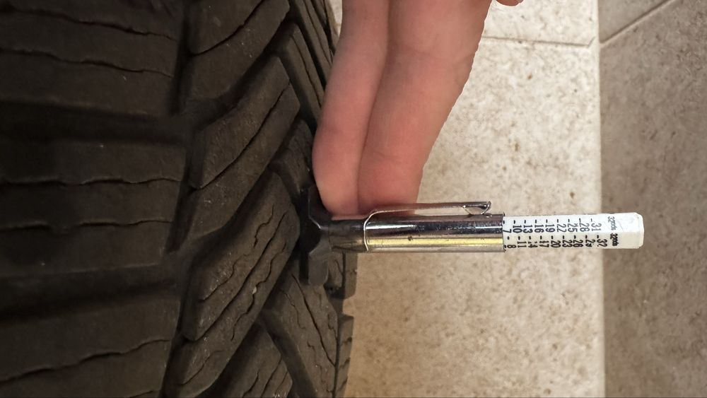 155 70 19  BMW i3 Michelin зимни гуми