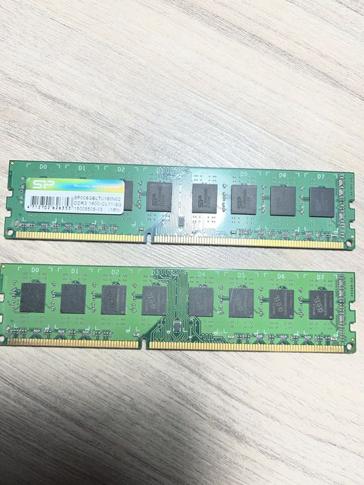 Оперативка DDR3