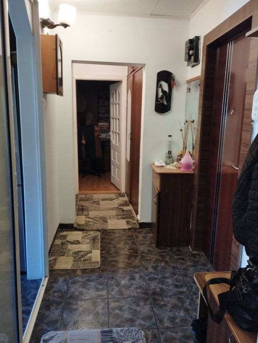 Apartament cu 2 camere,cu centrala pe gaz