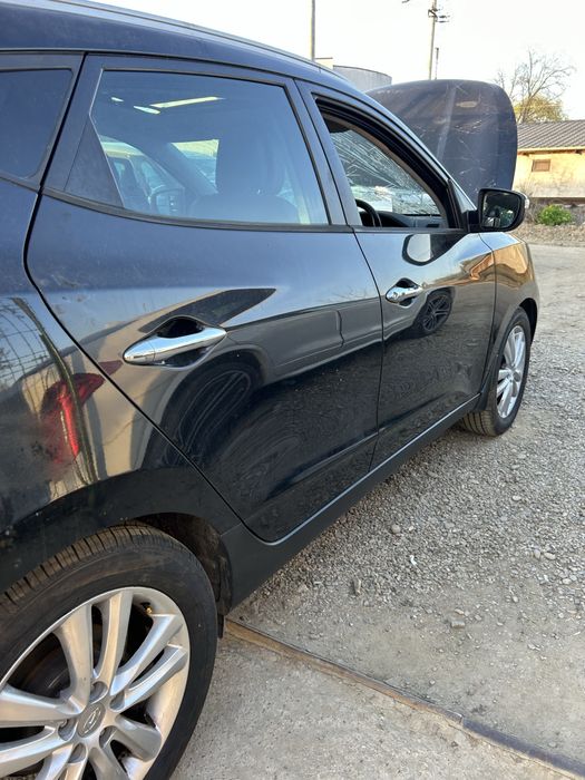 Aripă stânga față Hyundai iX 35 2.0 Crdi 2012