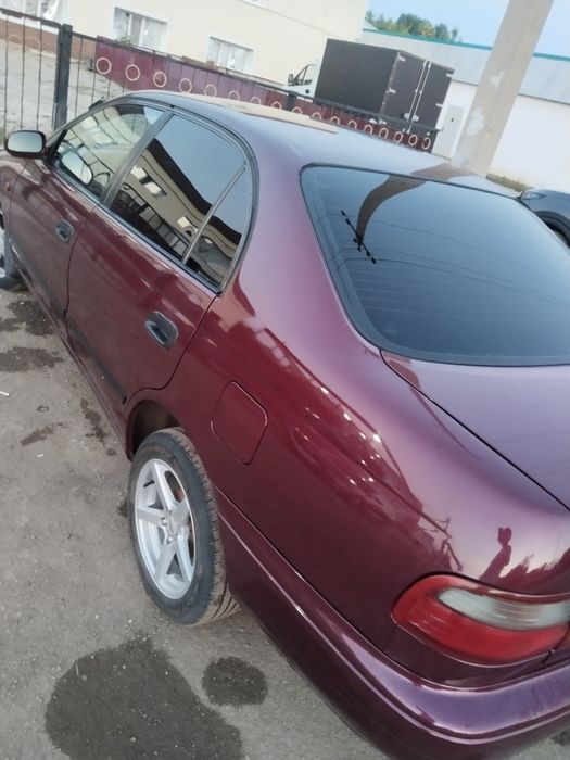 Продам toyota carina e