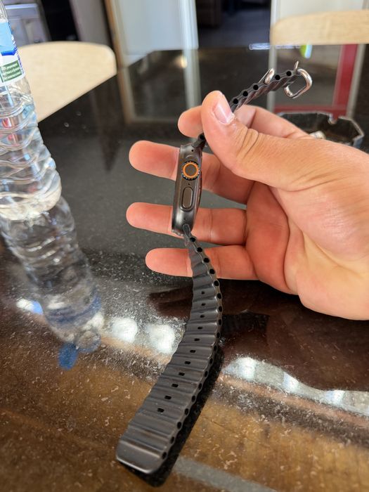 Apple watch ultra 2 black titanium