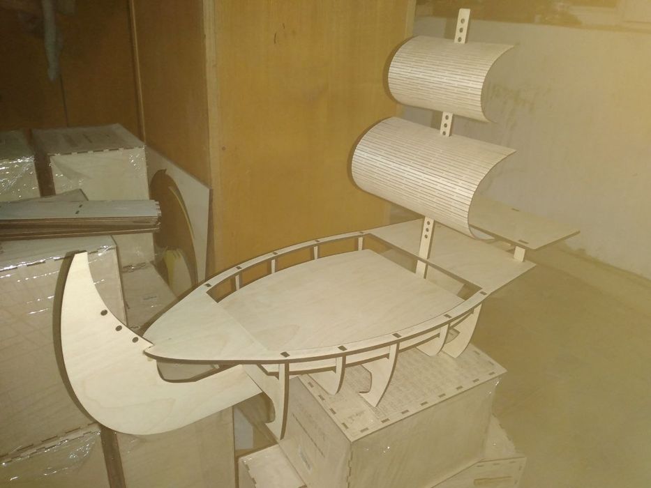 Корабли для суши, фруктов, сладостей