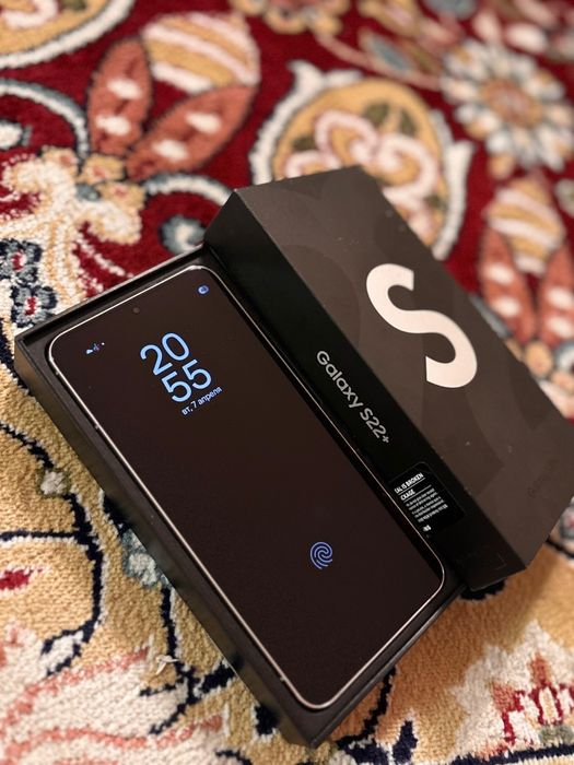 Продам телефон срочно