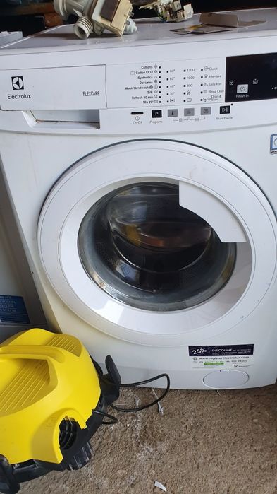 Vînd ușa mașina de spălat rufe hotpoint