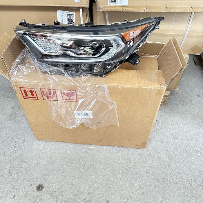 Фар фарове Тойота рав4 USA-CANADA Toyota RAV4