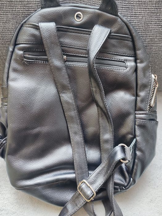 Дамска раница еко кожа