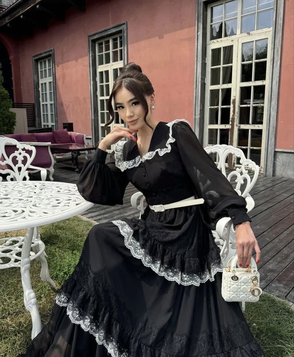 Вечерняя, многоярусная платья