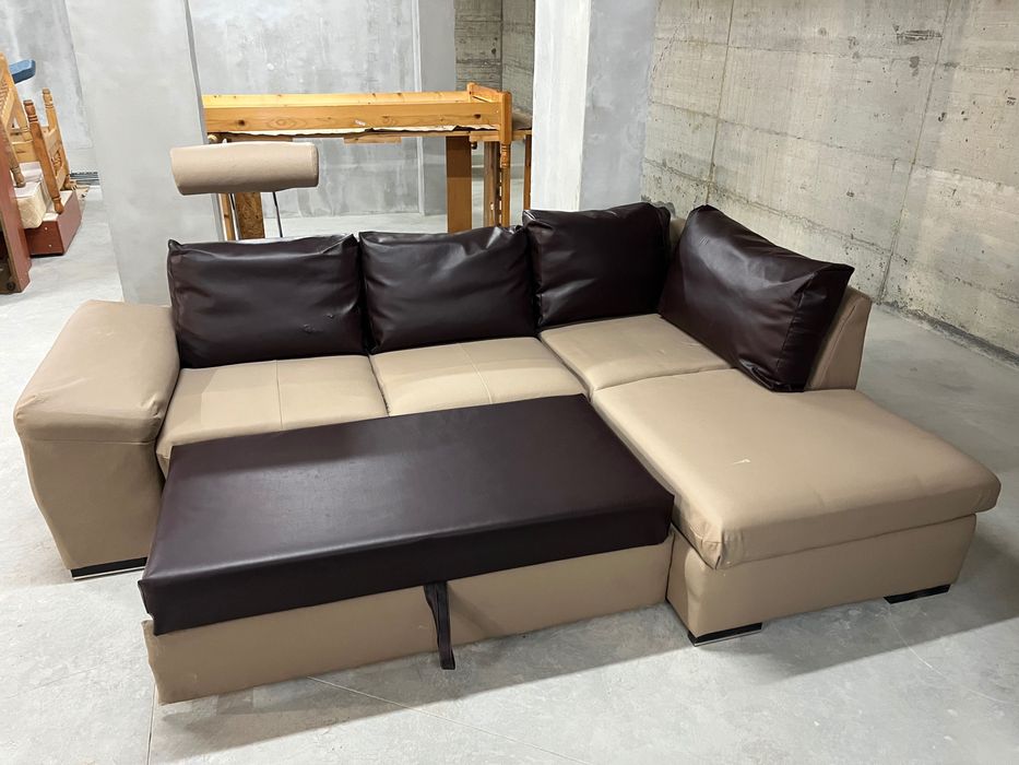 Кожен разтегателен диван