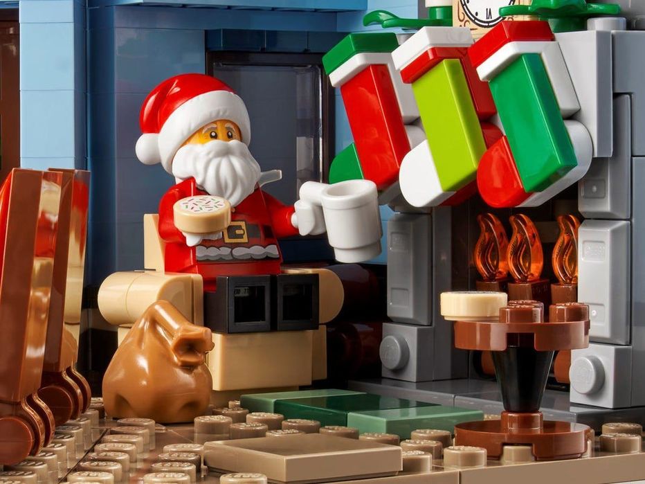 Lego 10293 Посещението на Дядо Коледа , Lego Icons , Lego Santa's Visit