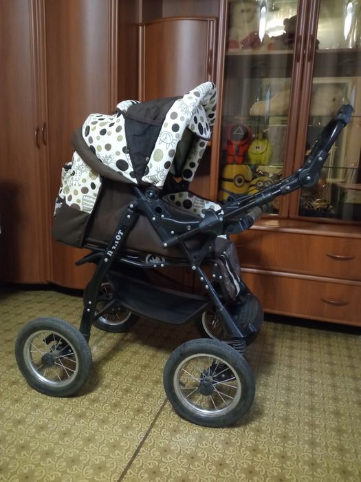 Продам коляску зима-лето