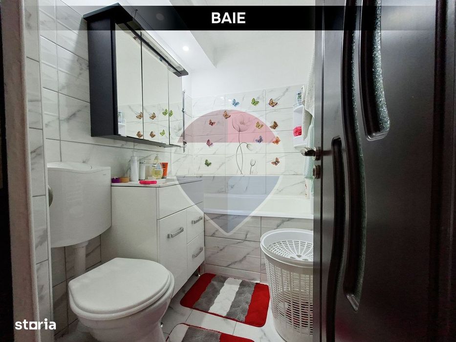 APARTAMENT - 3 camere, central, etaj 2 - DE VANZARE