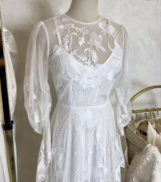 rochie de mireasa Asos