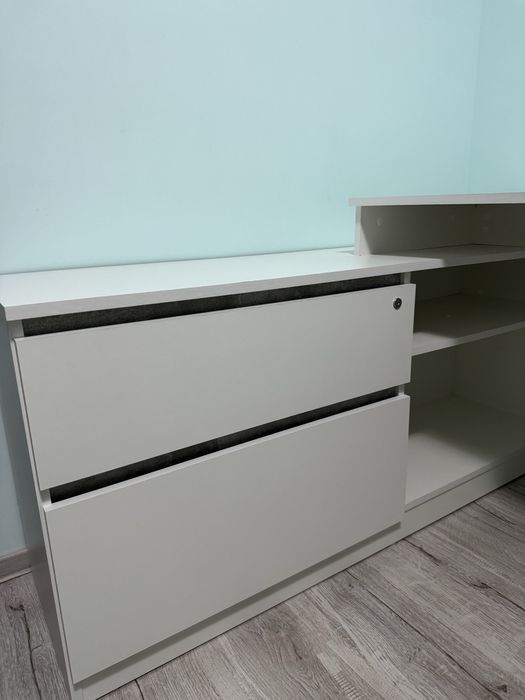 Birou Favi in stare foarte buna