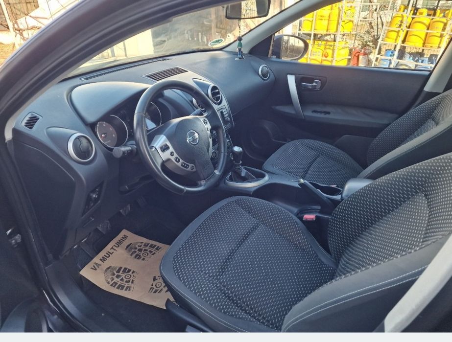 Nisan qashqai  /7 locuri
