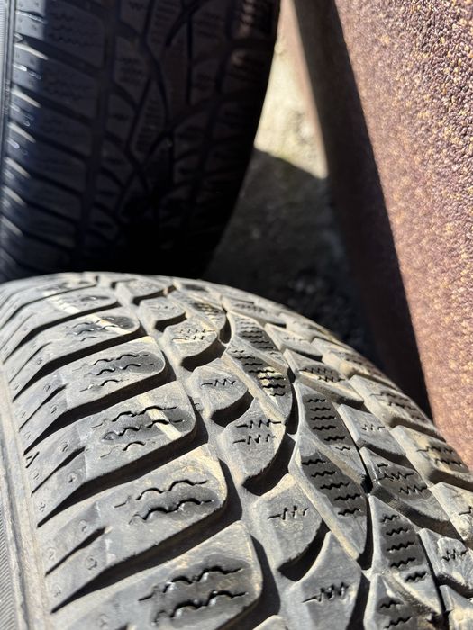 Jante originale BMW 15” + anvelope de iarnă Dunlop