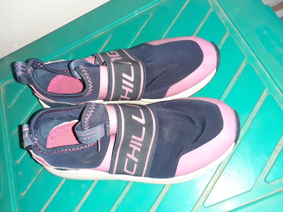 Sneakers 33 în stare foarte buna